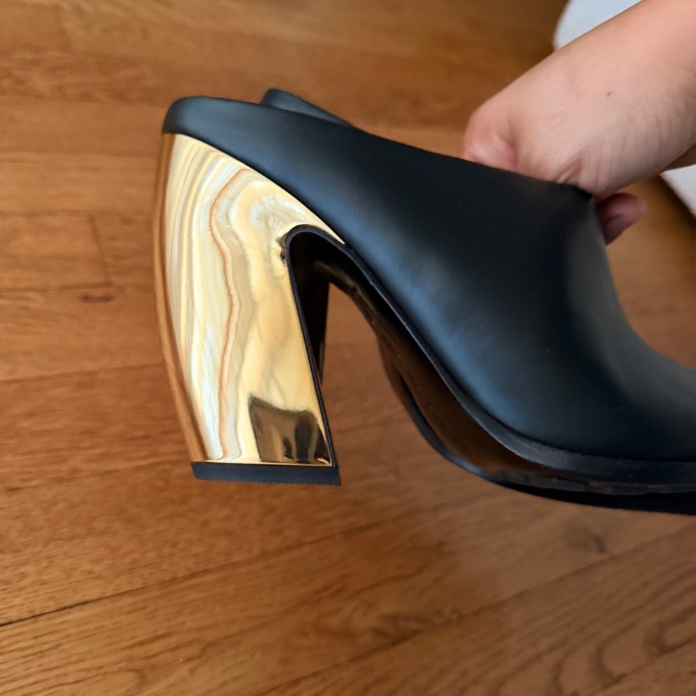 BOTTEGA VENETA Tex leather mules - Picture 6 of 10